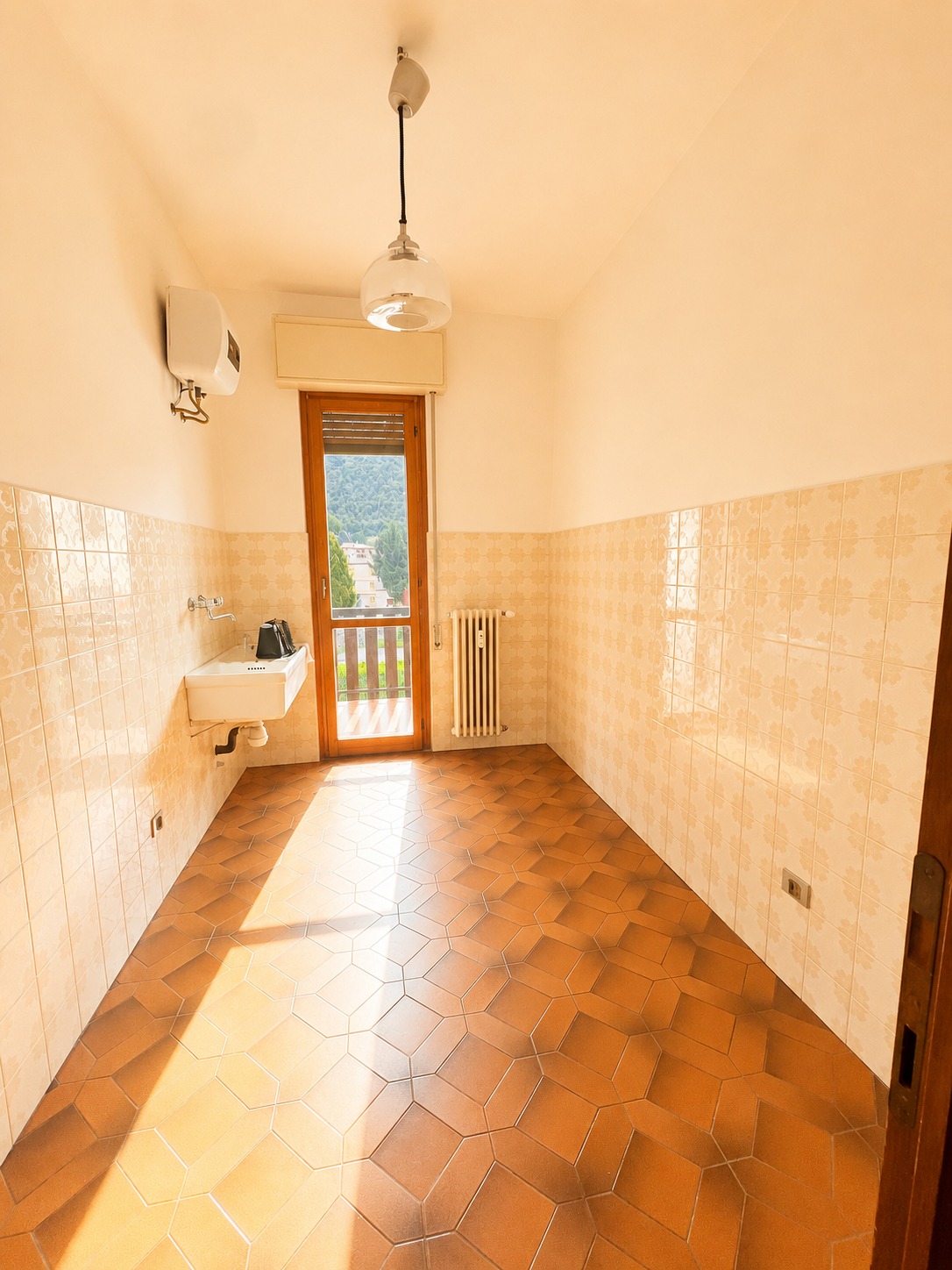 Moggio trilocale con terrazzo