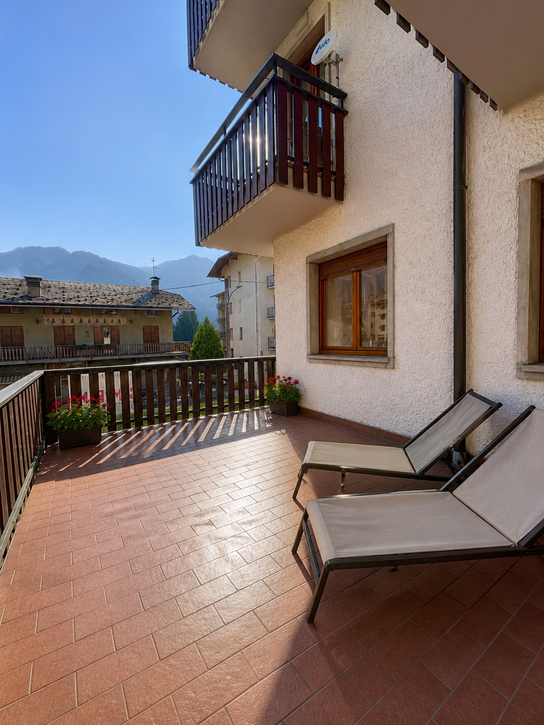 Moggio trilocale con terrazzo