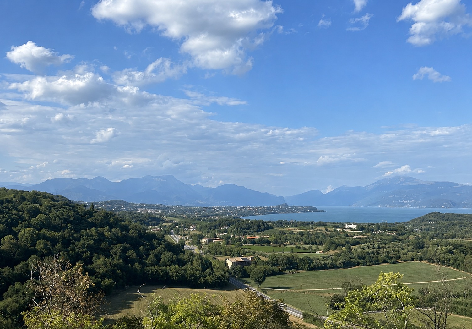 foto 1 LONATO DEL GARDA – TERRENO EDIFICABILE
